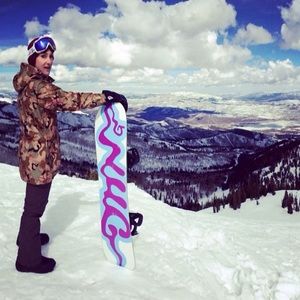 Women’s burton camo snowboard gortex  jacket